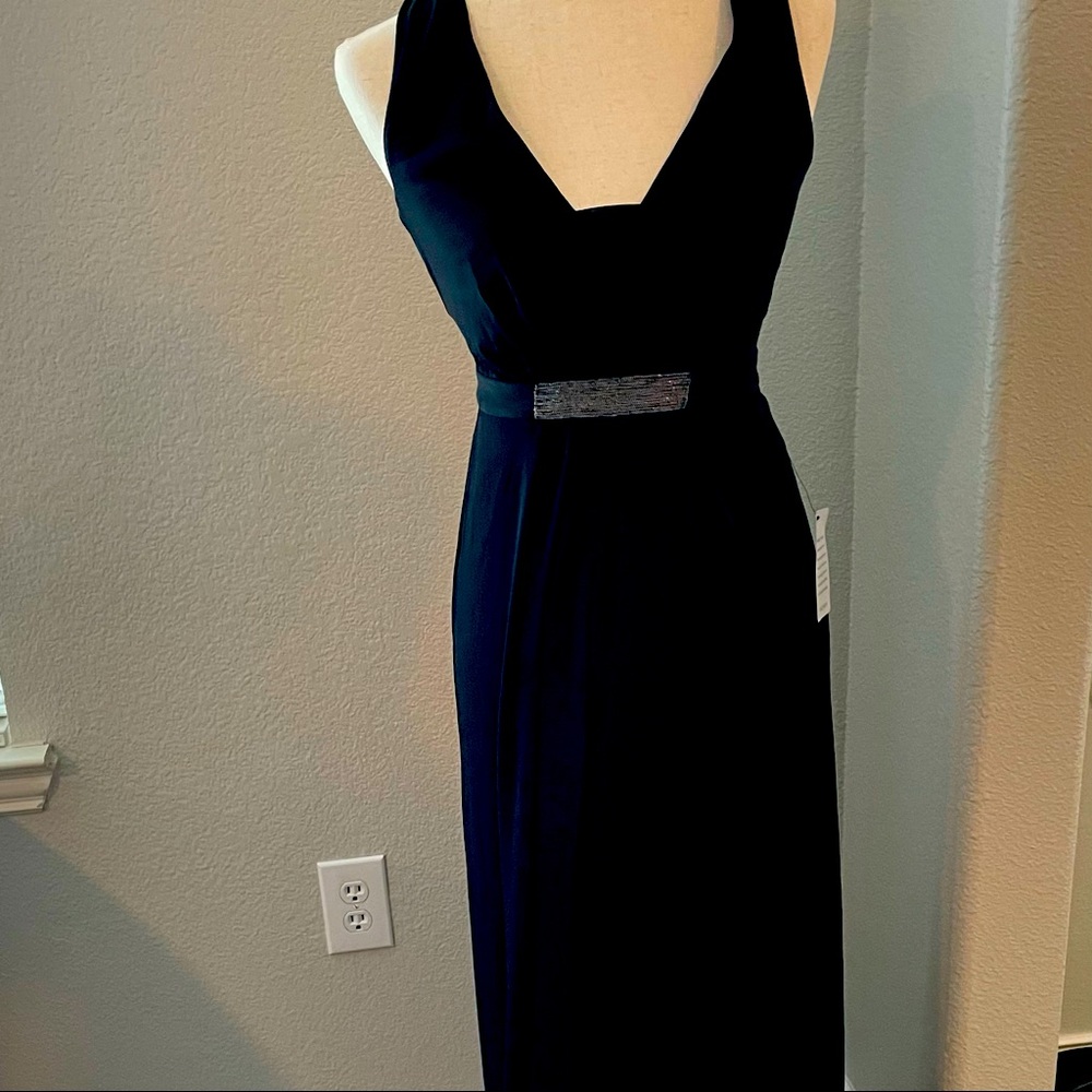 CLASSIC HALSTON FULL LENGTH GOWN  SIZE 0